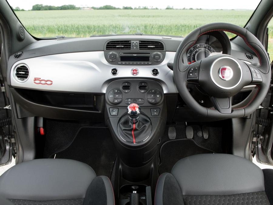  Fiat 500S 2013 года  (UK) (фото 12 из 19)
